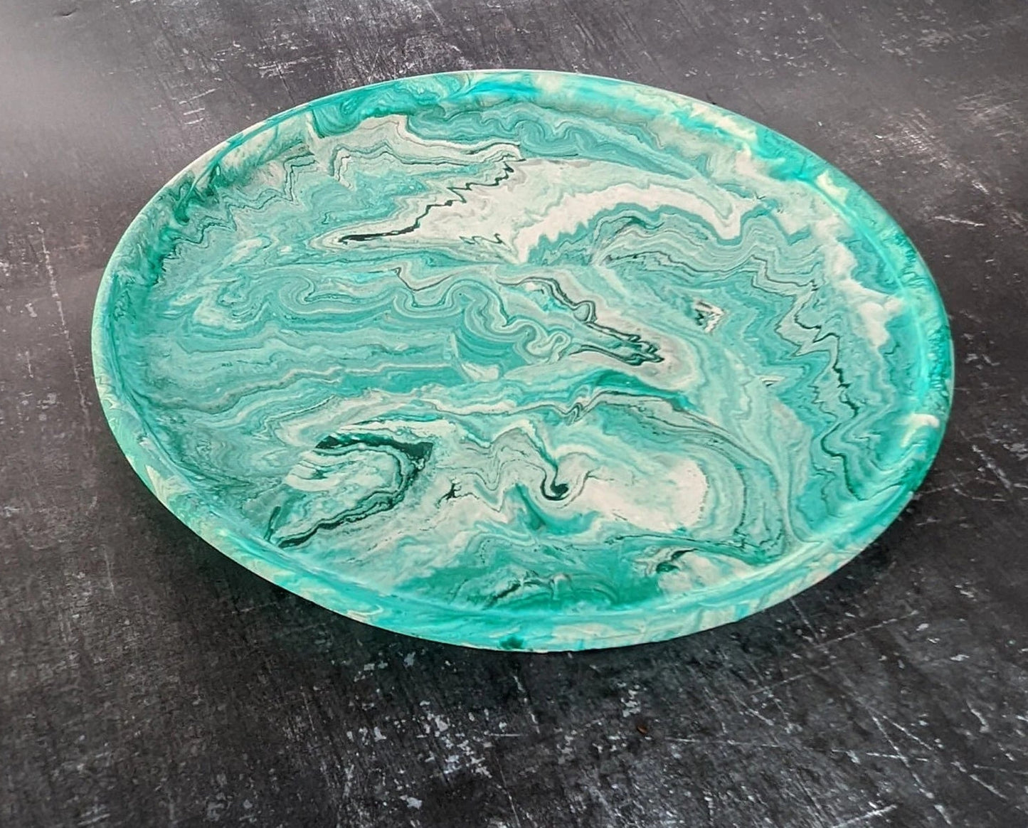 Handmade Round Jesmonite Tray - Green & White