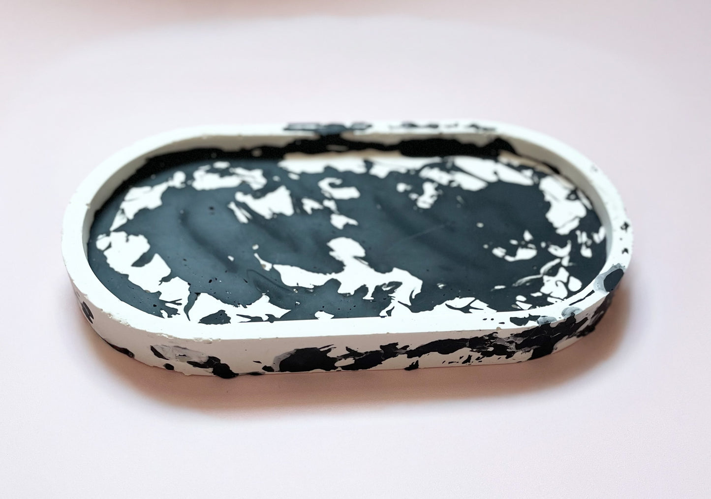 Handmade Jesmonite Tray - Black & White