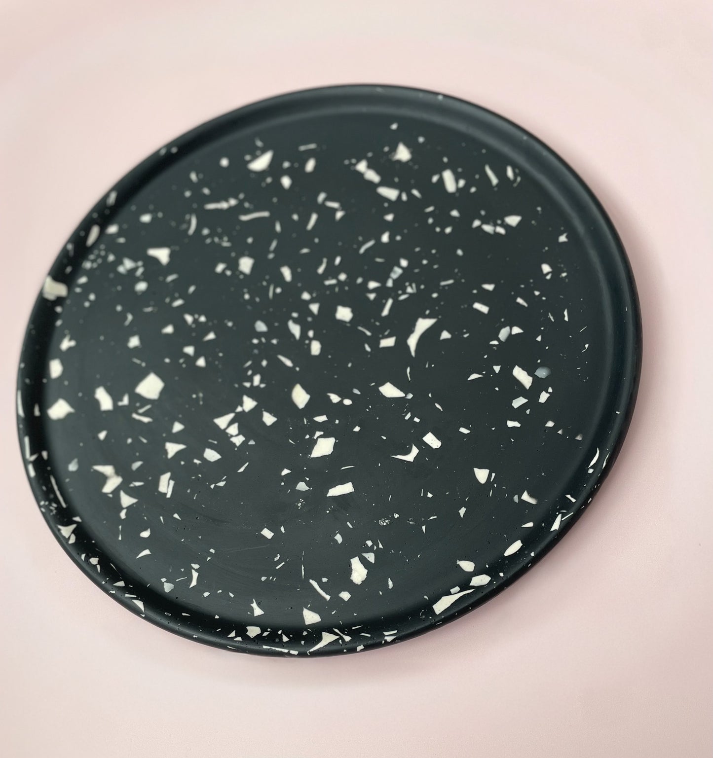 Round Jesmonite Terrazzo Tray - Black & White