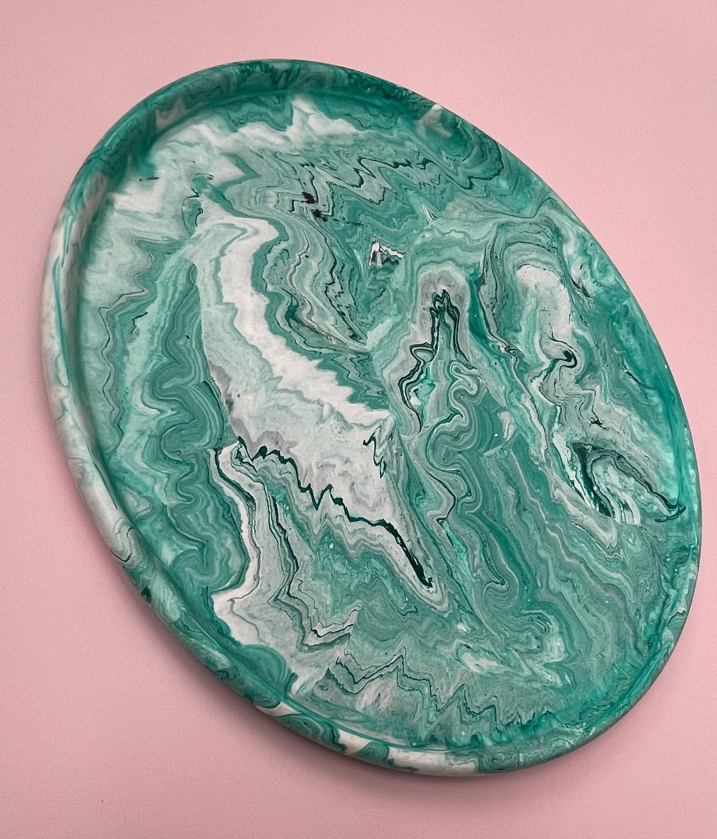 Handmade Round Jesmonite Tray - Green & White