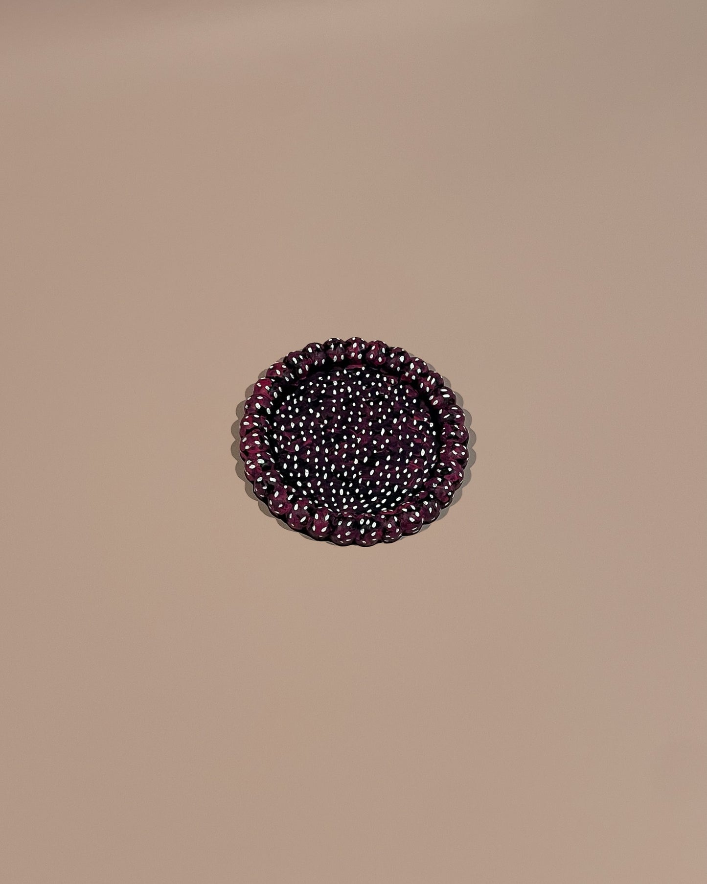 Dark Blue Jesmonite Tray – Hand-Painted Pink & White Speckled Design with Beaded Edge